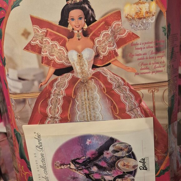 10th Anniversary 1997 Holiday Barbie w/Green Eye 1st Edition - Picture 2 of 9